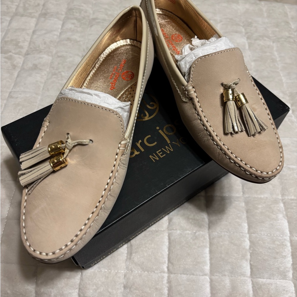 Marc Joseph Women’s size 9 Beige Tassel Loafers